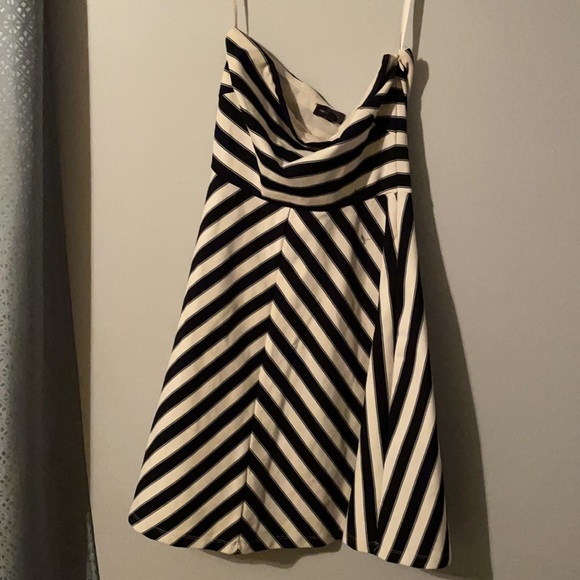 Navy and White striped dress - Picture 2 of 4